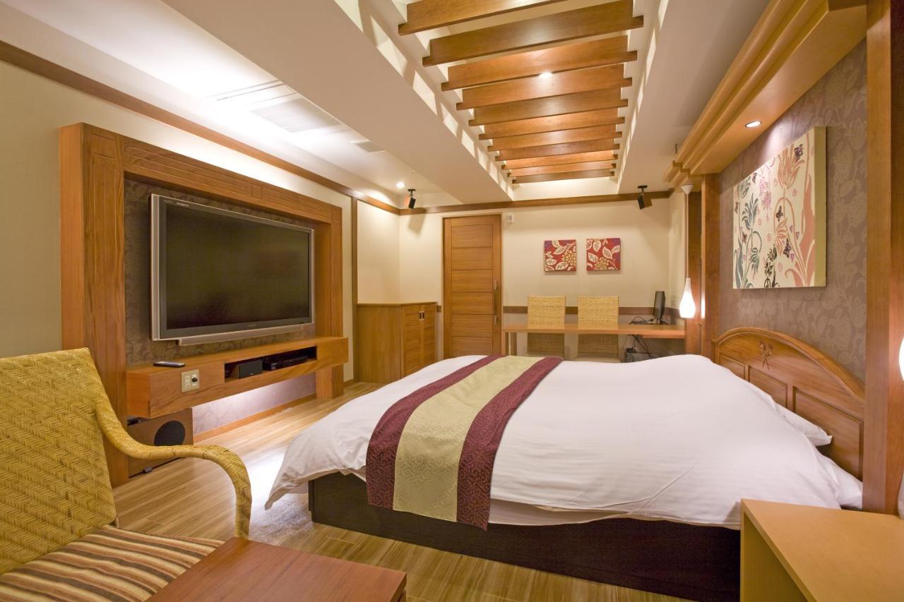 Hotel Bintang Pari Resort (Adults Only) Kobe Exterior photo